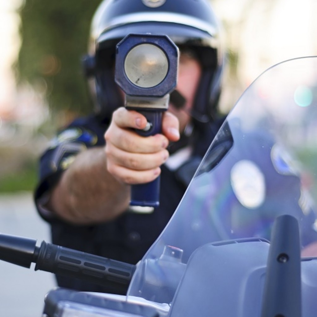 Policeman speed. Police Radar. Картинка милицейский радар. Creative Police Radar ads. Hypnosis Helmet Gun.